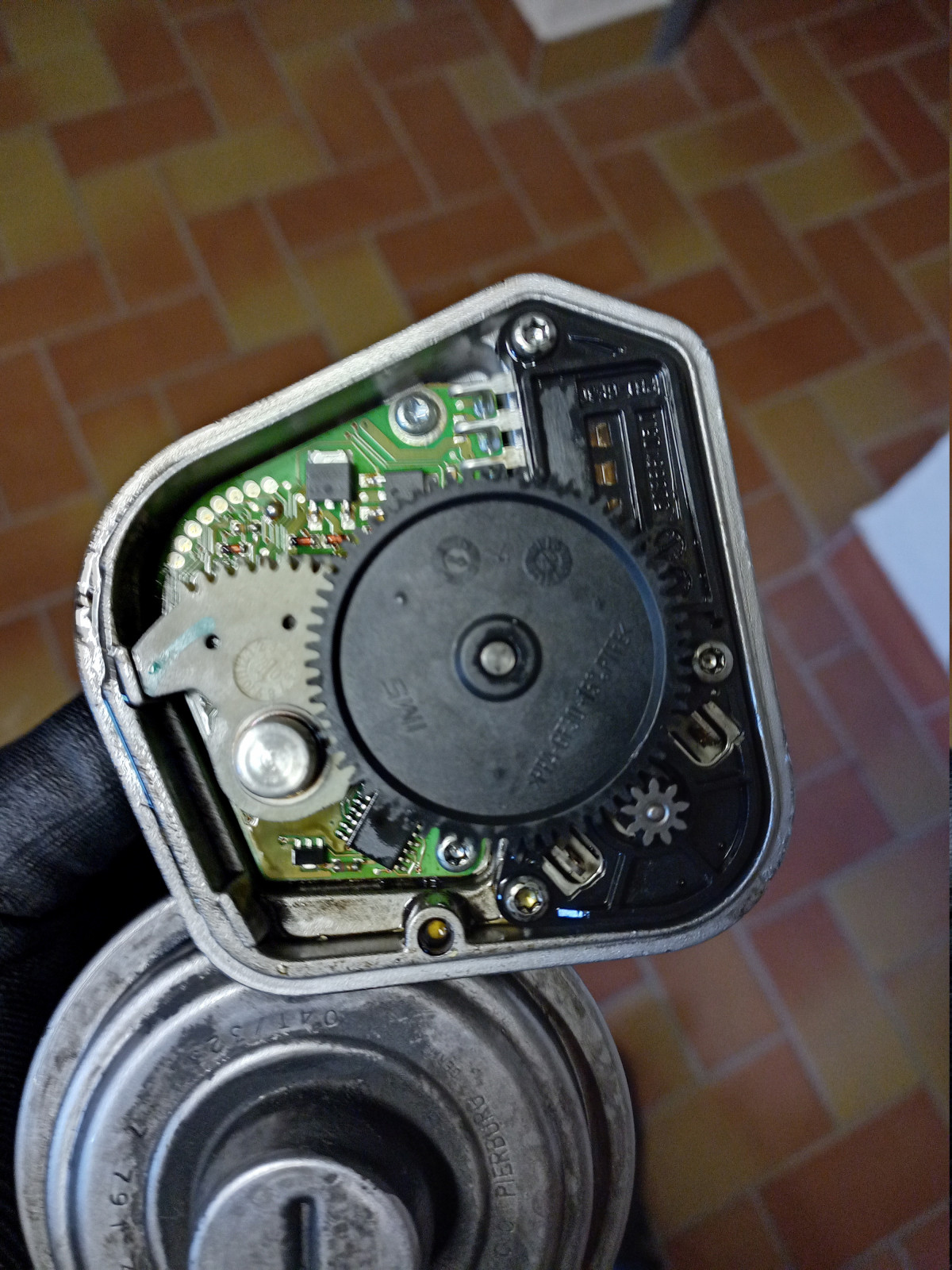 Motorkontrolle erhöhte Emission / Drehzahlschwankung bei Fahrt