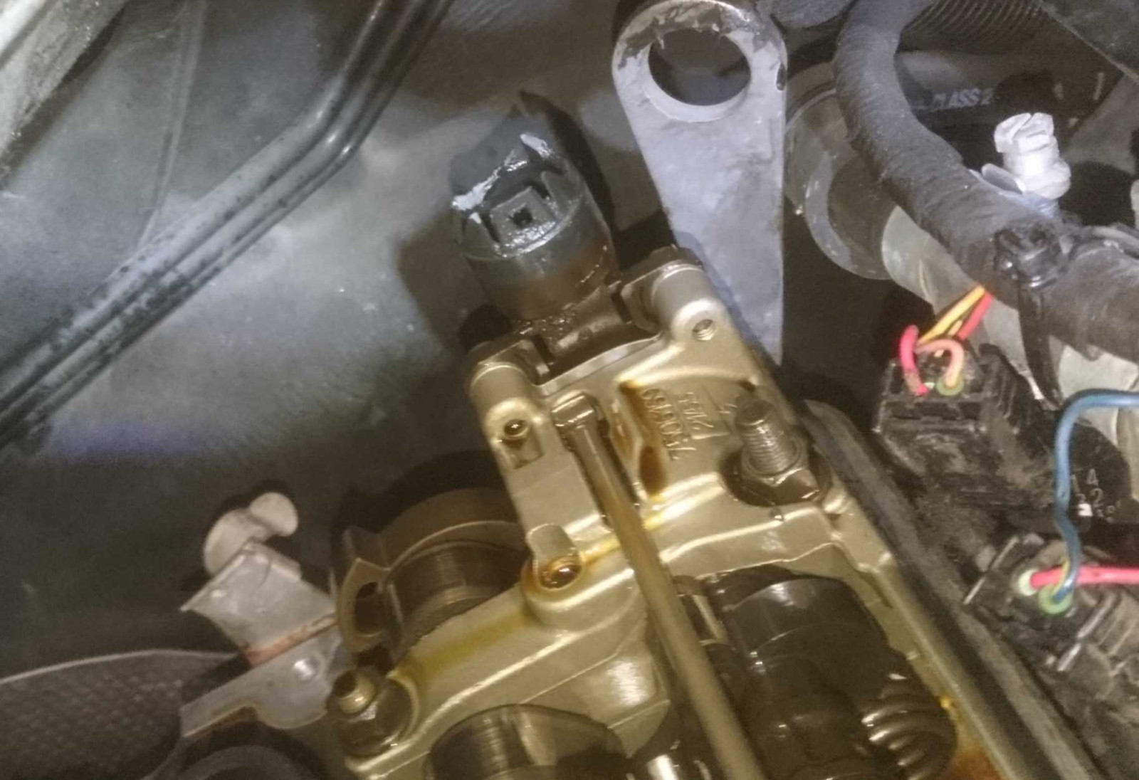 N62: Zündkerzen und Schächte voll mit sauberem Öl