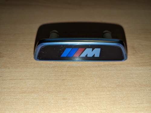 BMW i4 Emblem