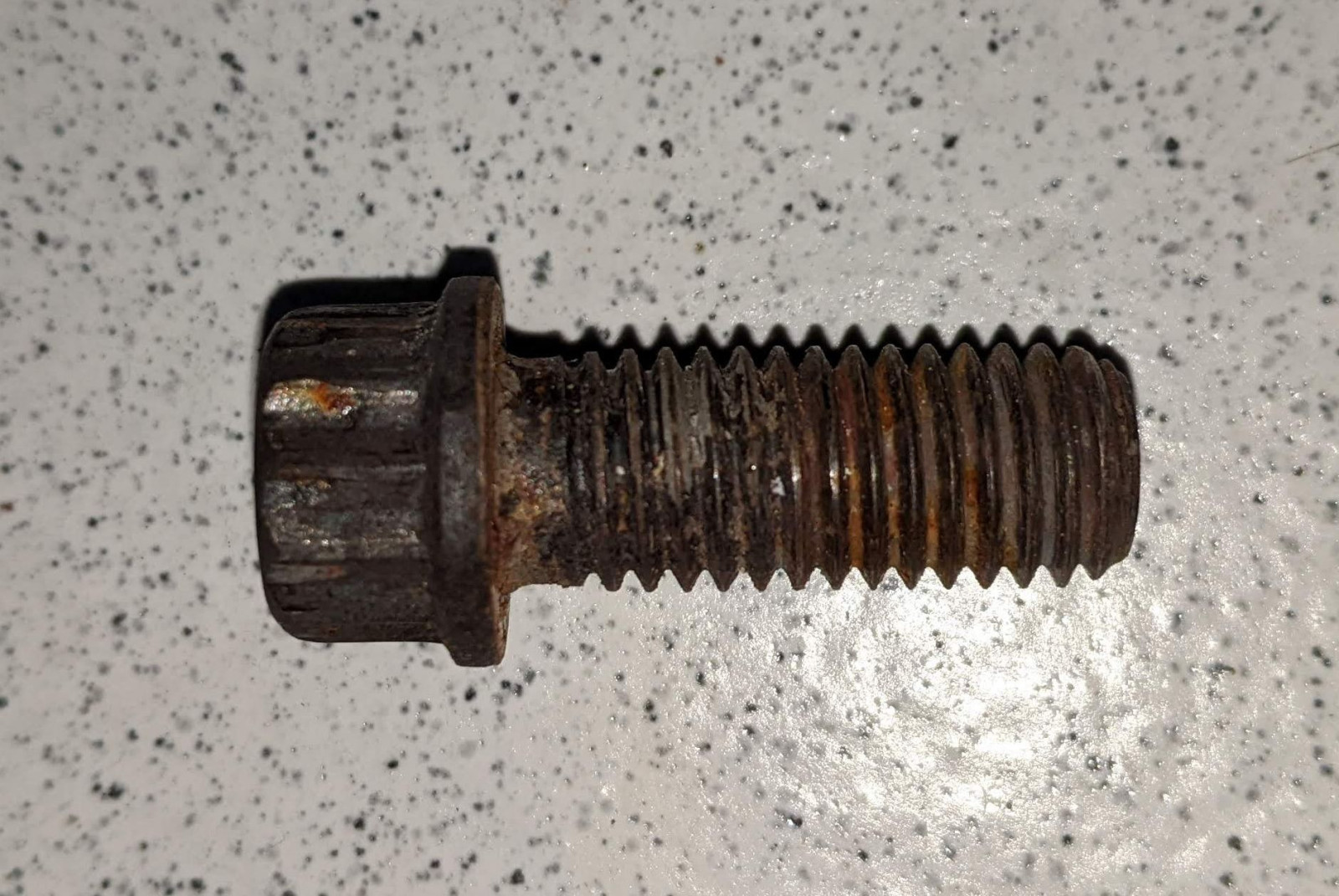 BMW-Rückruf: BMW ruft 324.000 Autos wegen Brandgefahr zurück (AGR)