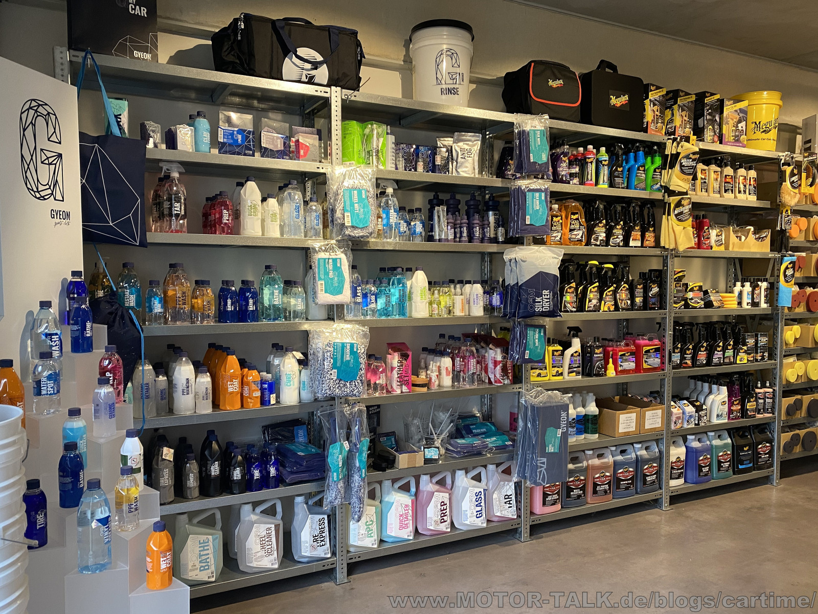 Besuch im neuen Ladenlokal bei Carparts