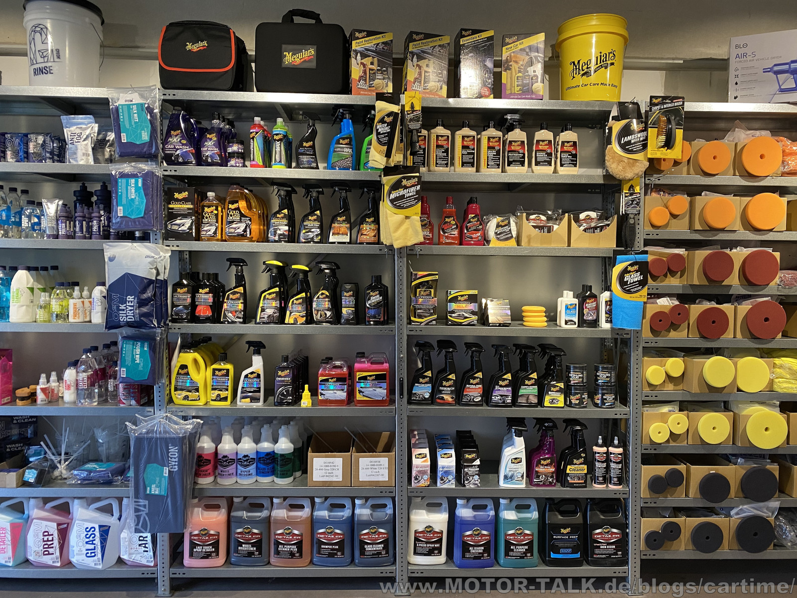 Besuch im neuen Ladenlokal bei Carparts