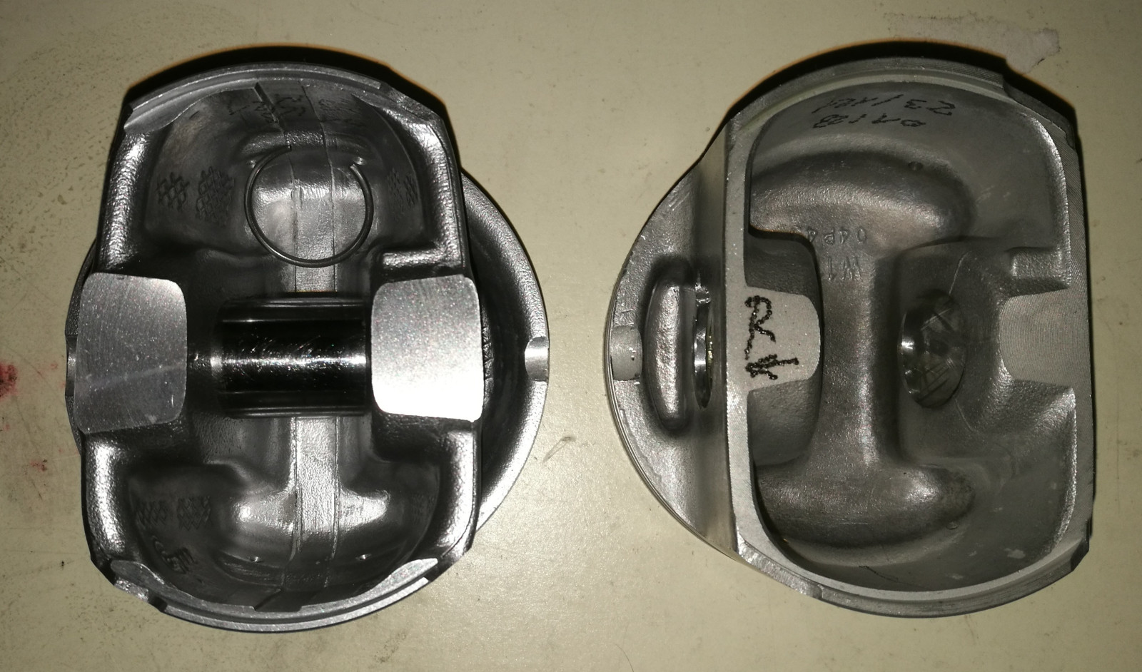 Kolben die N-te, der 4,4 Liter BBK