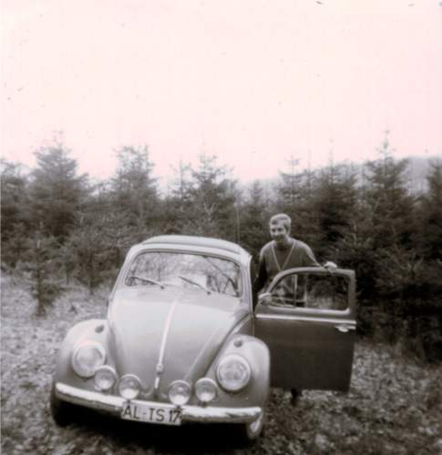 VW Käfer mit NSW und Zusatzfernlicht