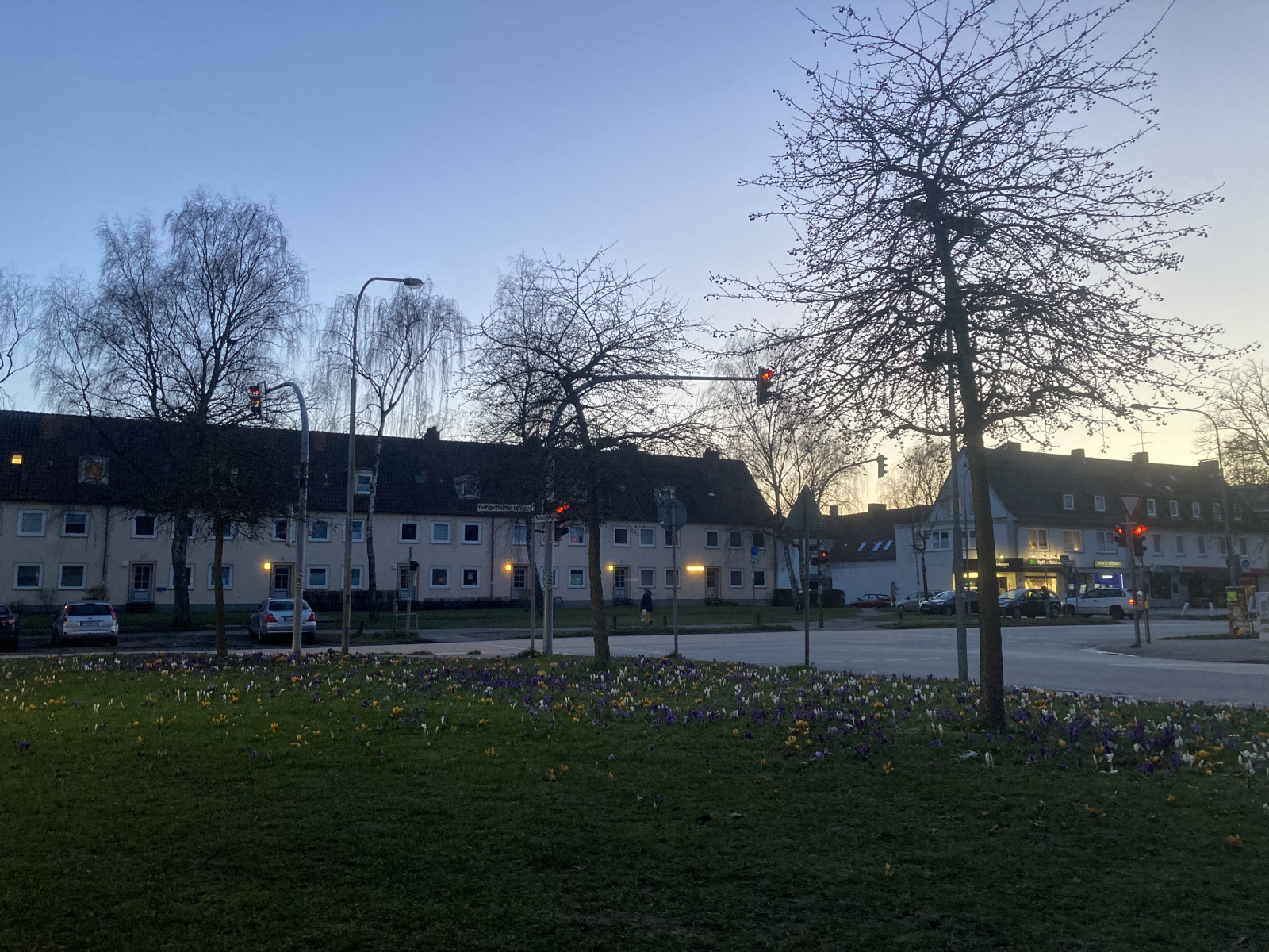 Der Schrottplatz - Spiegelsymmetrisch des Showrooms