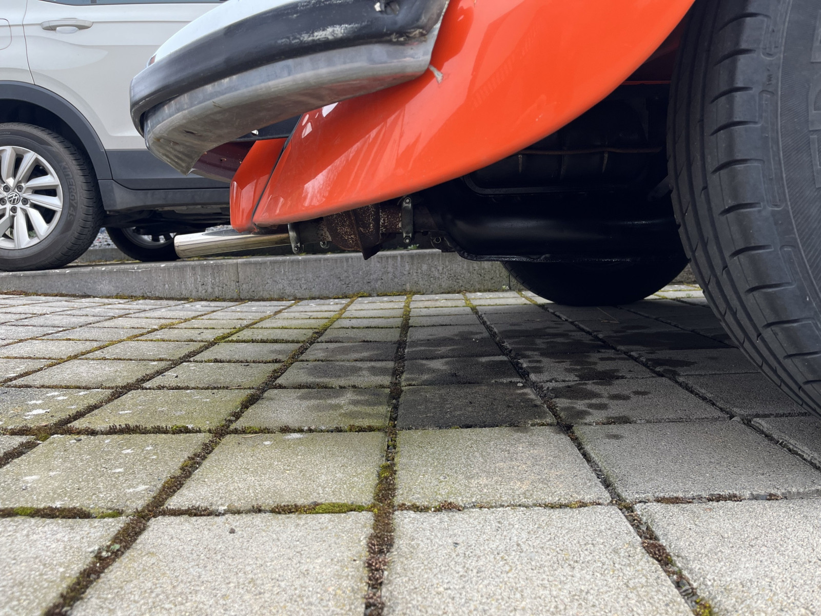 Klappernde Motorgeräusche in mittlerem Drehzahlbereich