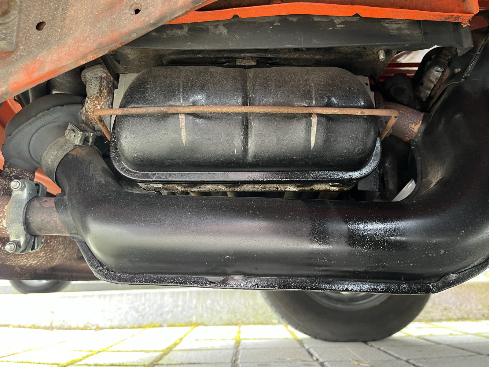 Klappernde Motorgeräusche in mittlerem Drehzahlbereich