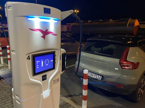 Ac799097-000c-4762-82e7-270ae501aca9