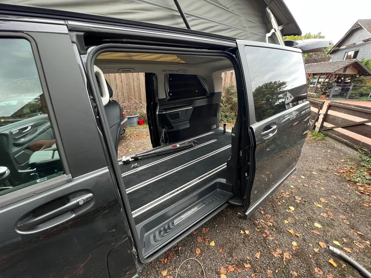 Ausstattung "Vito 124cdi 4x4 Tourer Pro" als Reise-Fz für 2 + Hund?