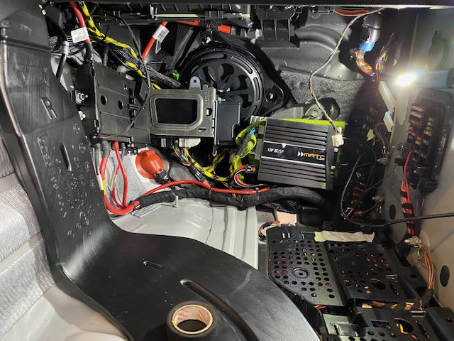 Mercedes W205 W213 X253 Car-HiFi Soundsystem mit DSP Vertärker