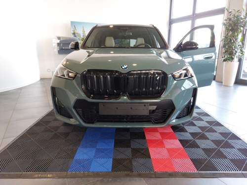 BMW iX1 xDrive30