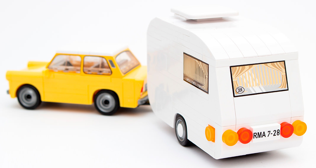 cobi-24590-trabant-601-caravan-im-review-00-logo