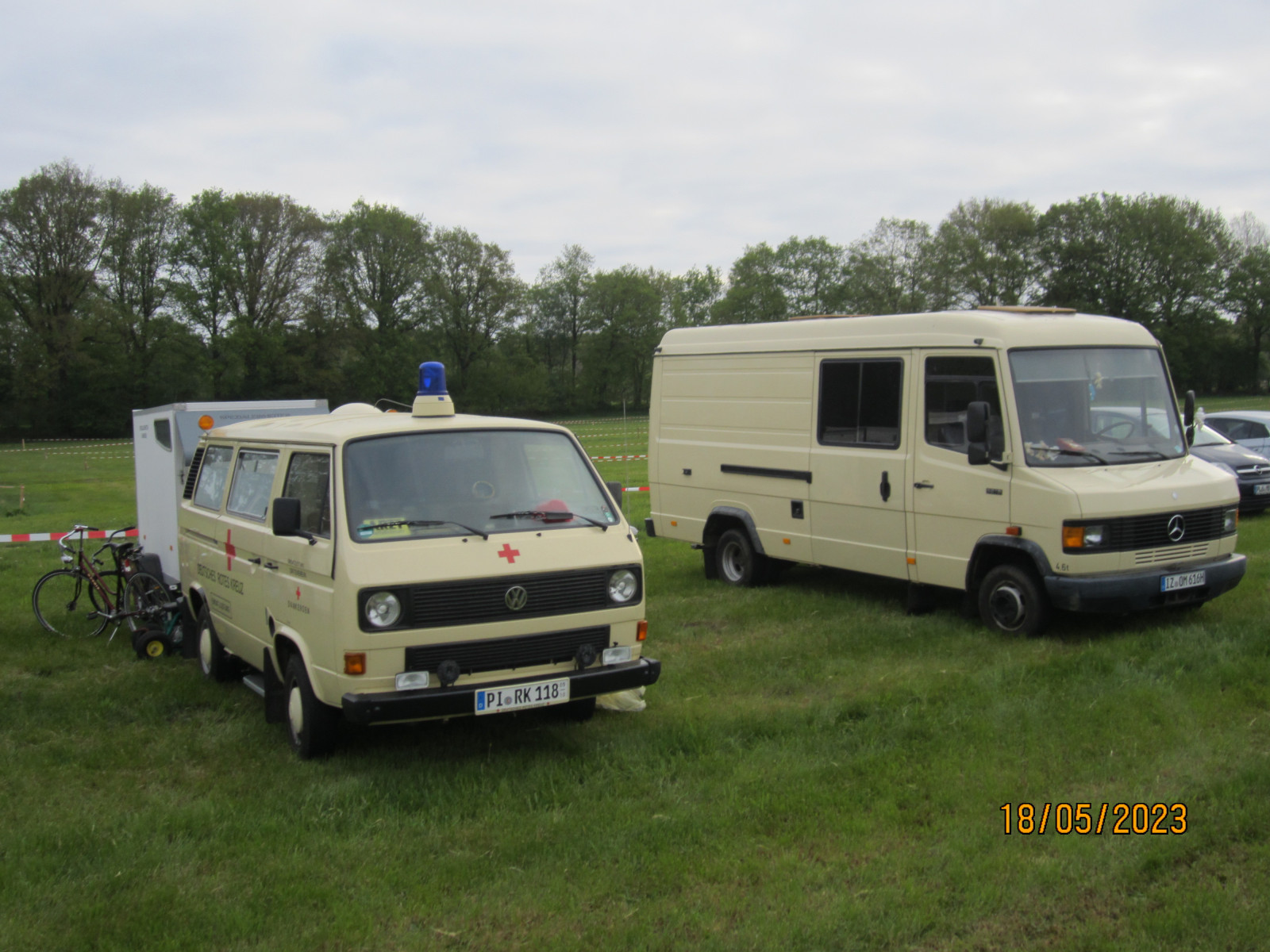 Der Schrottplatz - Spiegelsymmetrisch des Showrooms