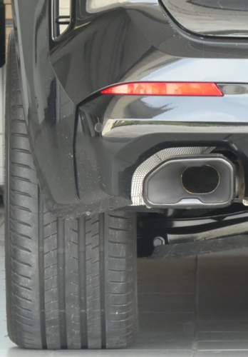 Spurverbreiterung 20mm links H&R Durchst