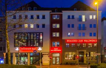 Brauerei-zur-malzmuehle-mit-hoehner-stall-und-hotel-zur-malzmuehle