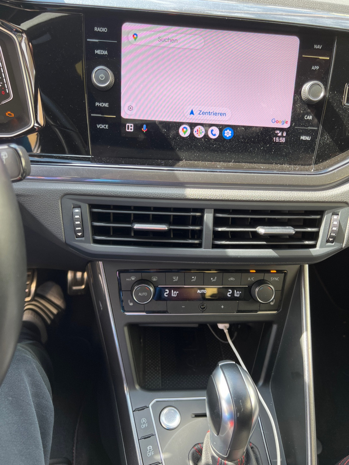 Polo AW BJ 2018 Wie / Wo erkenne ich kontaktloses laden auf MIB bzw. auf Goggle Maps Oberfläche