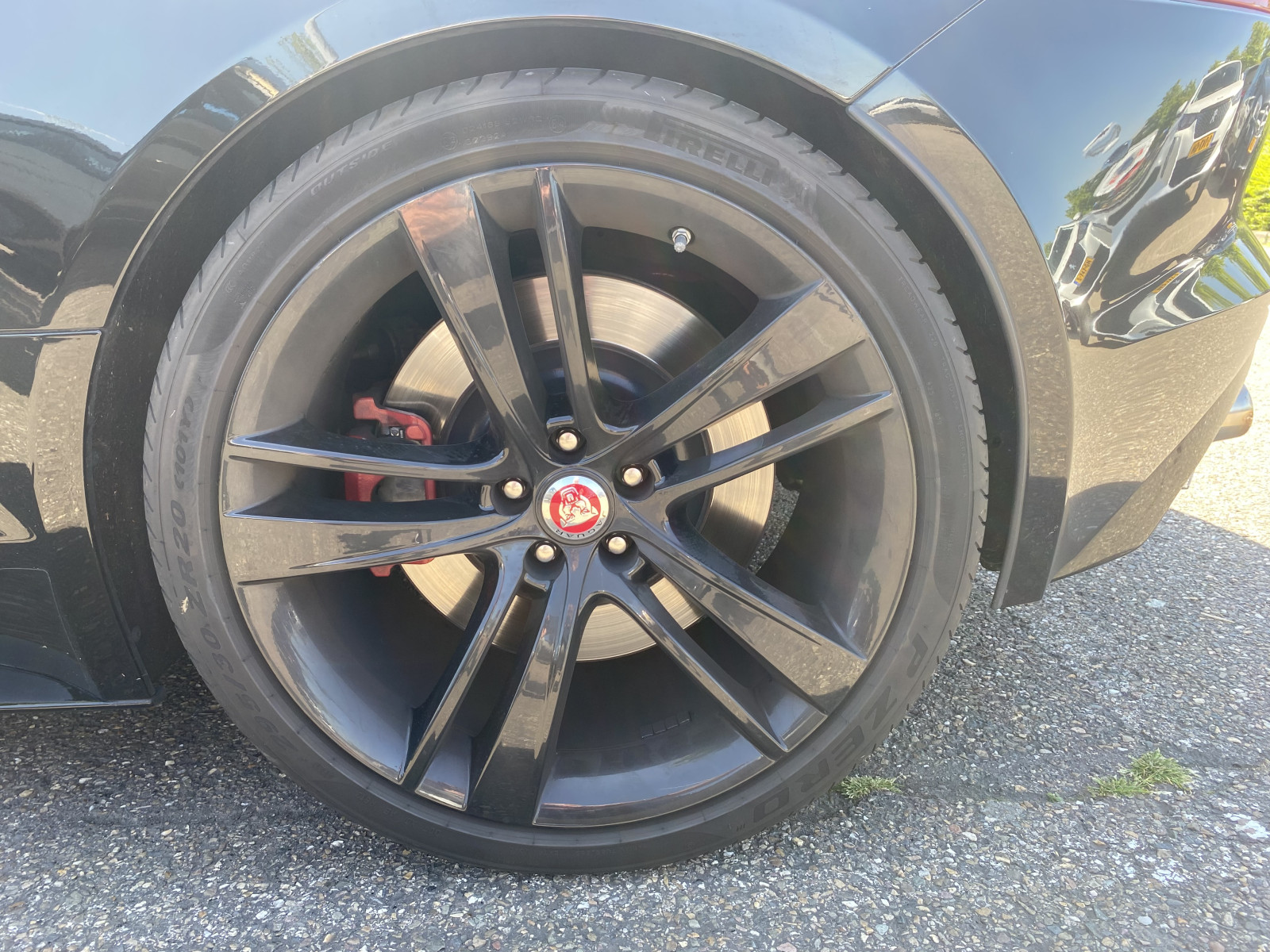 F Type R 2019 etwas tiefer und / oder etwas breiter