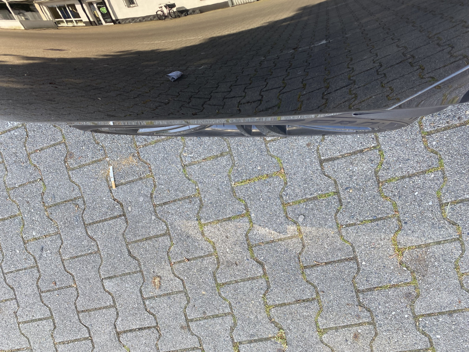 F Type R 2019 etwas tiefer und / oder etwas breiter