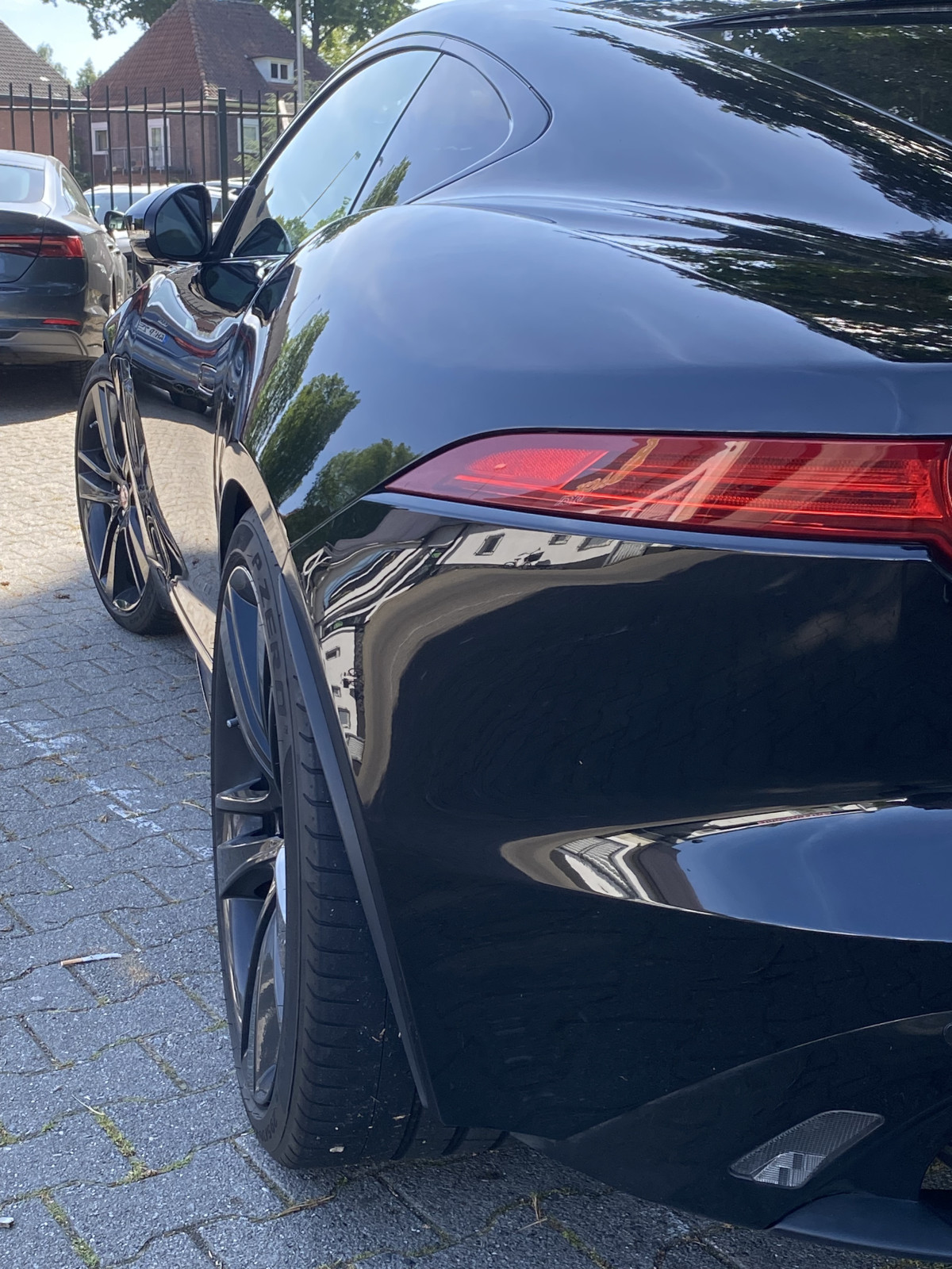 F Type R 2019 etwas tiefer und / oder etwas breiter