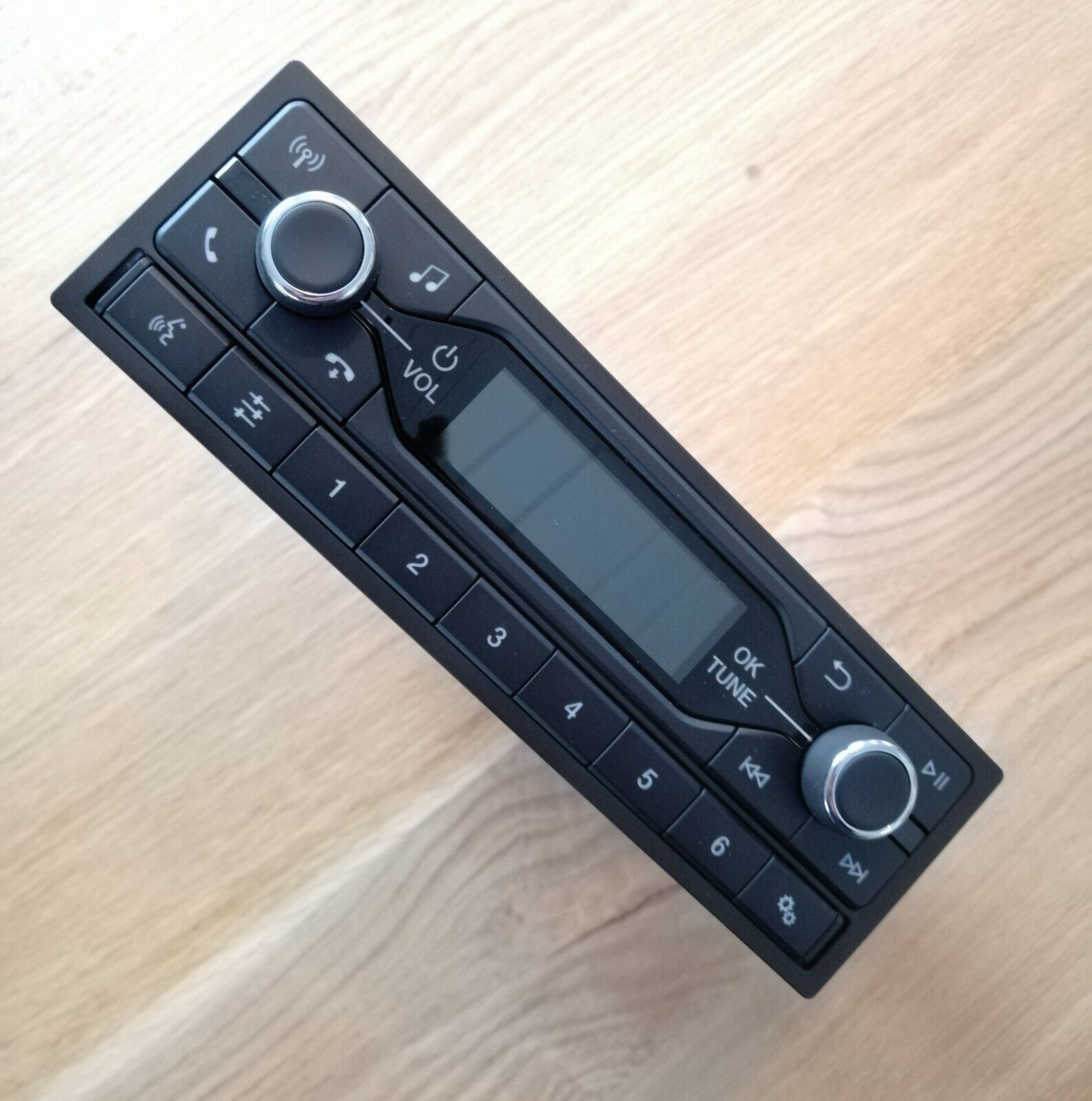 Omega B - KFL - FORD Panasonic Autoradio Transit V363 KK3T-18D815-DJ einbauen