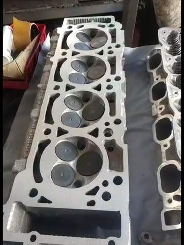 Mercedes w 210 Zylinderköpfe überholt