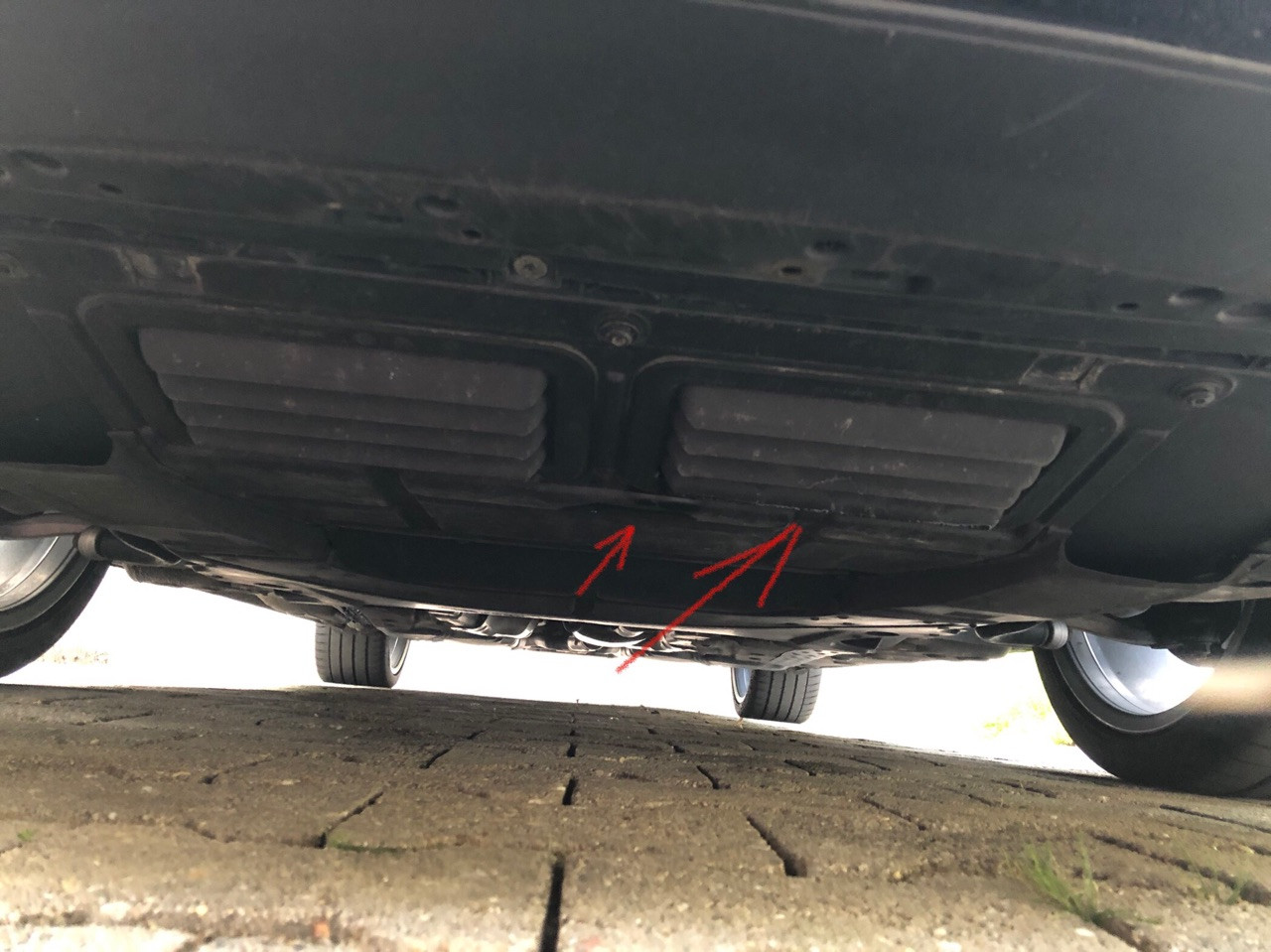 Austritt ölartiger Substanz