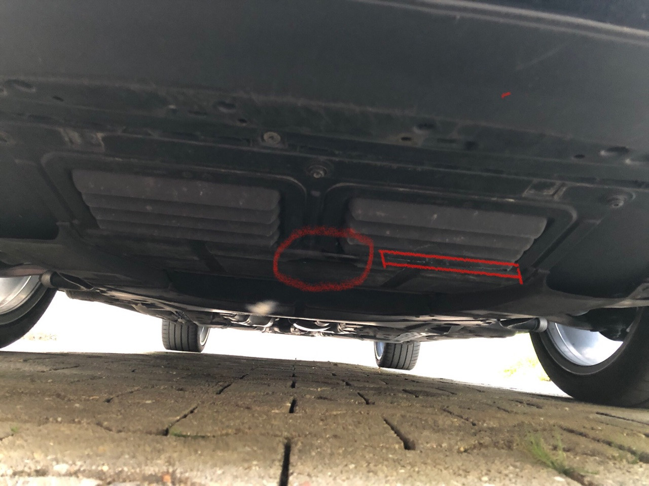 Austritt ölartiger Substanz