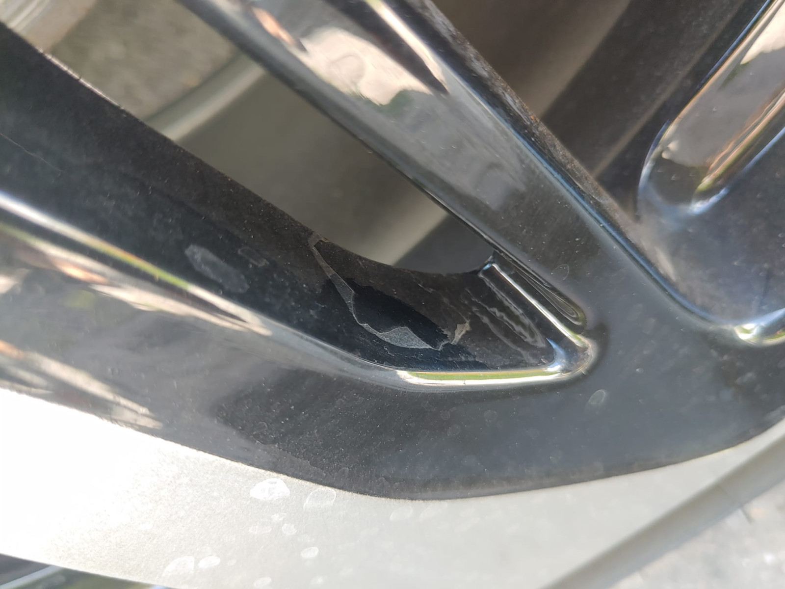 Felgen - Klarlack abgeplatzt? Wie ausbessern? (+Bilder)