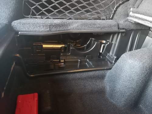 TireFit Fach hinten links (leer)