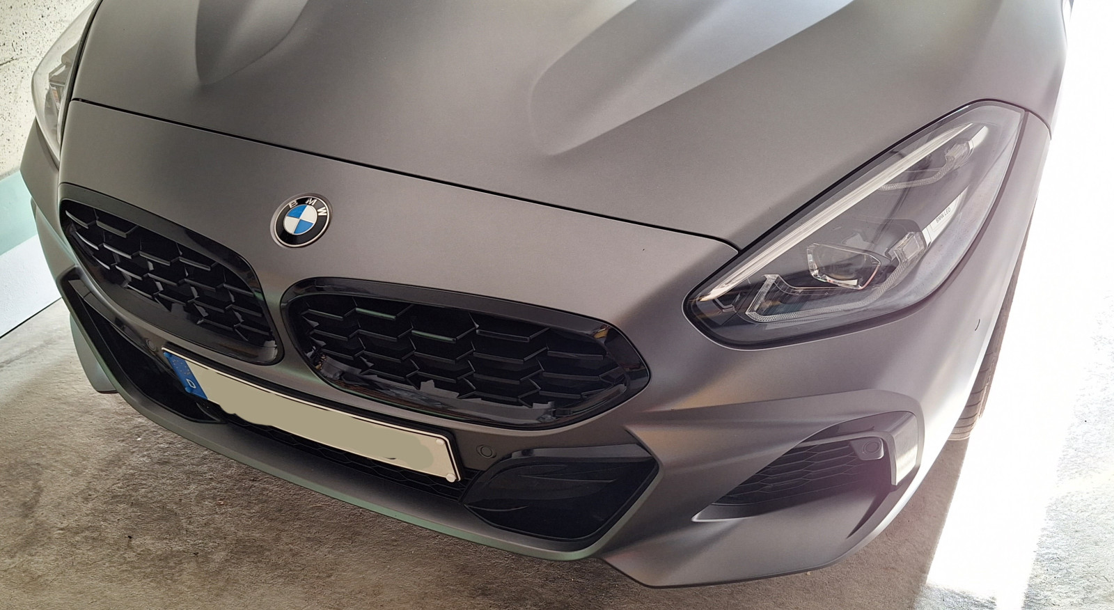 Facelift Nieren installiert