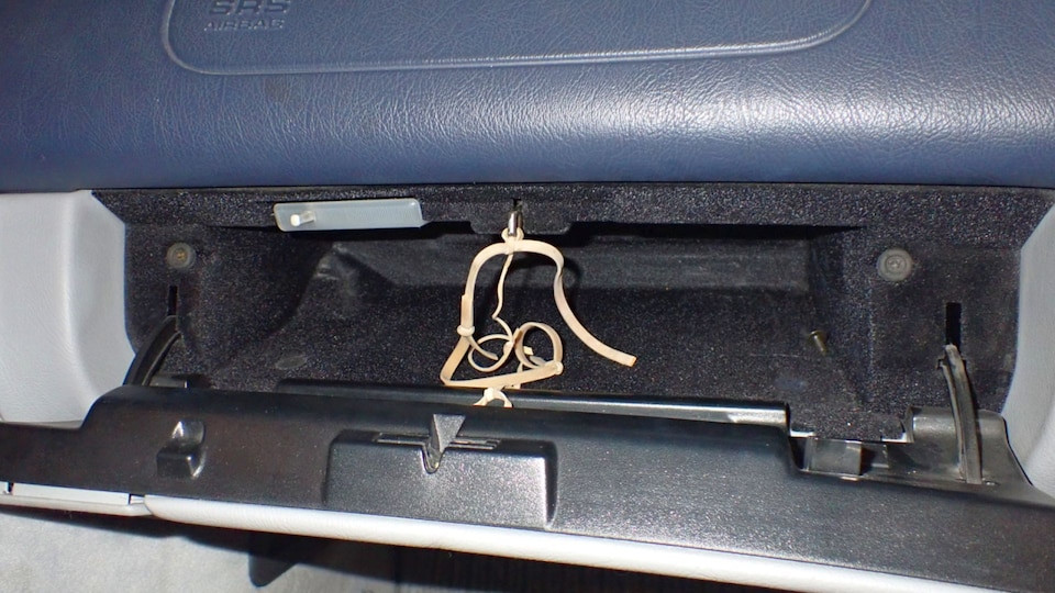 Handschuhfach schließt nicht mehr