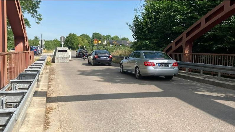 Durchfahrtsverbot mit Blitzerhänger überwachen?