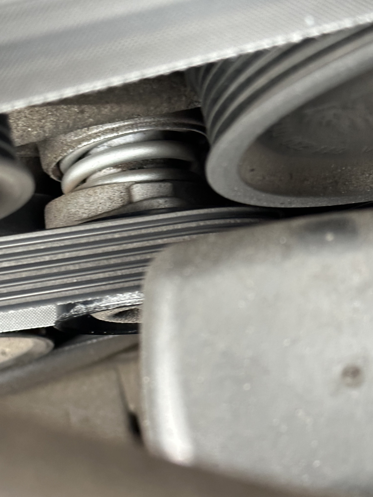 Zischen beim Beschleunigen