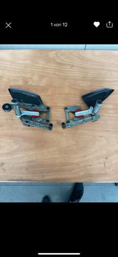 Gilles Fussrasten Fuer das Bj 2012-2014.jpg