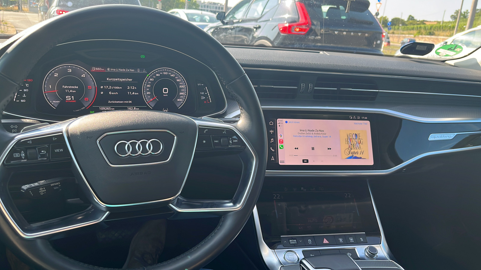 Klimabedienteil vorne dimmt immer komplett runter