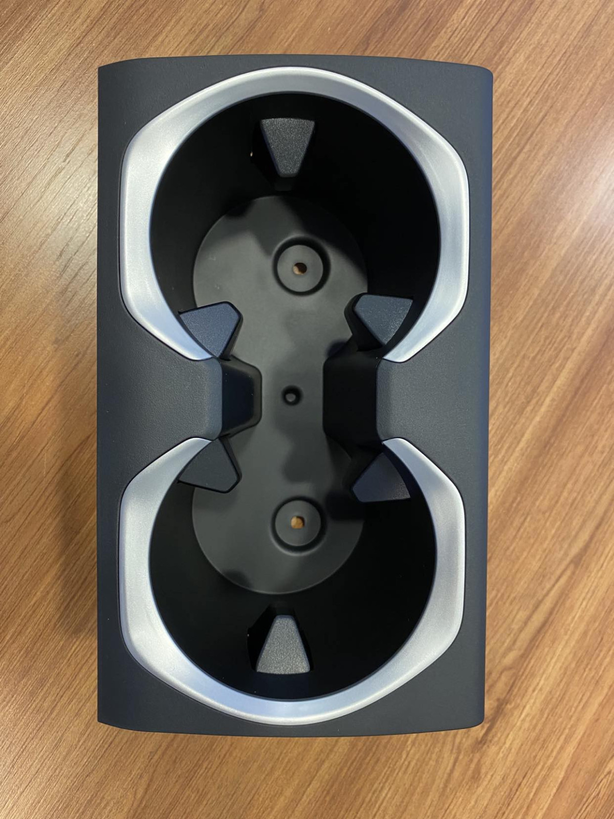 Arretierung Getränkehalter