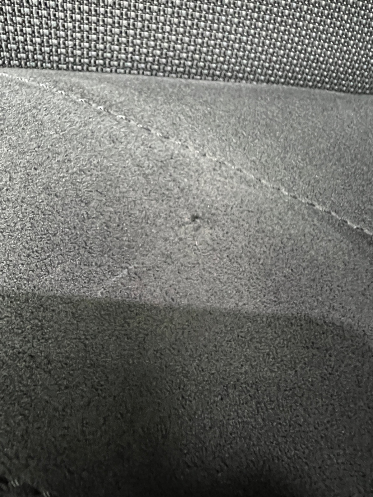 Sitzfläche Fahrersitz beschädigt, - Loch im Polster