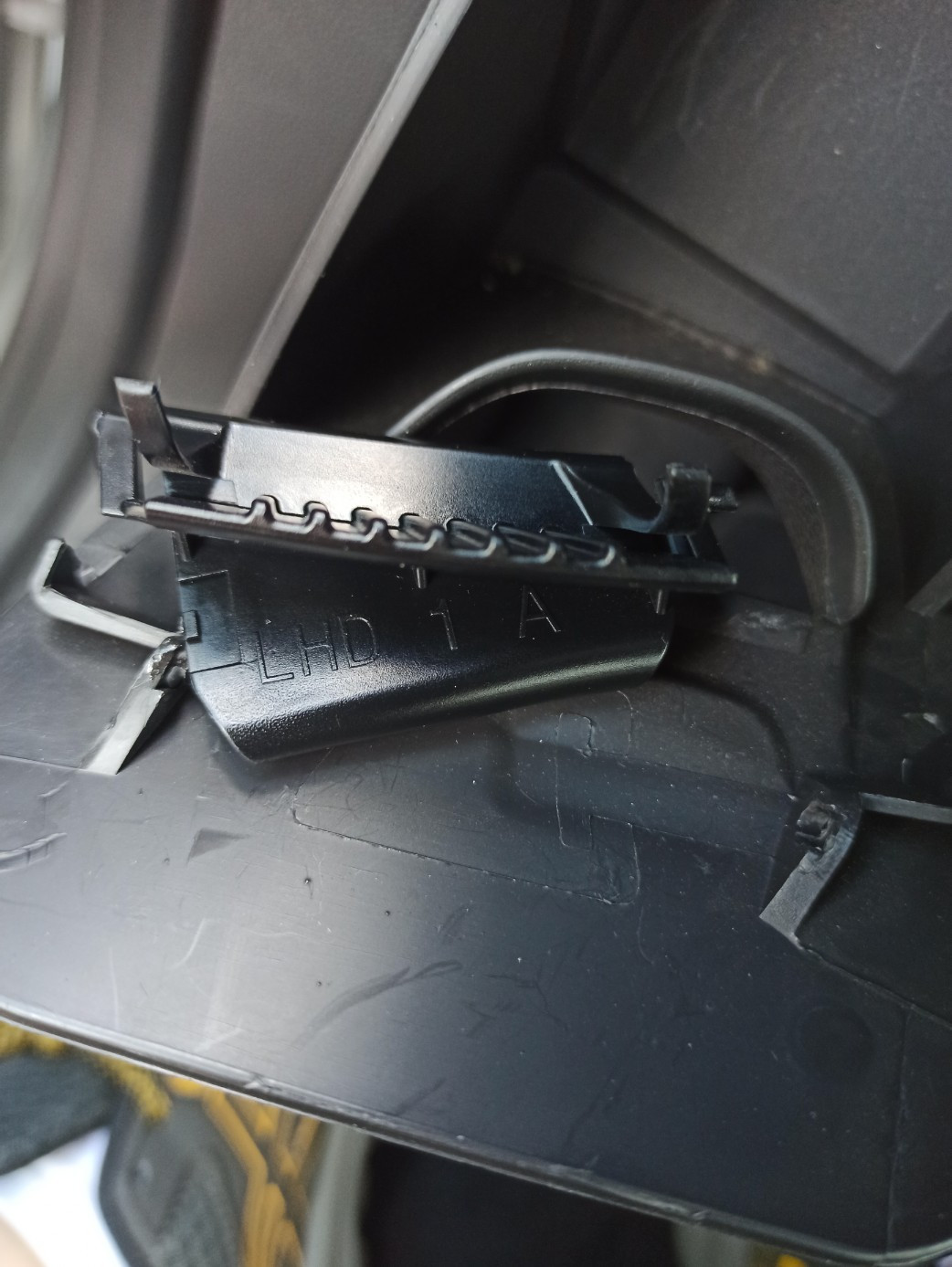 Versch.Fragen zum gekauften MK6 TDCI 1.5, 95 PS - Spiegel einklappen (Motor) - Ersatzteil Fach