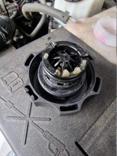 Deckel Kühlmittel Behälter