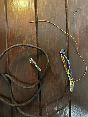 CD Wechsler Ánschluss Braunes Kabel