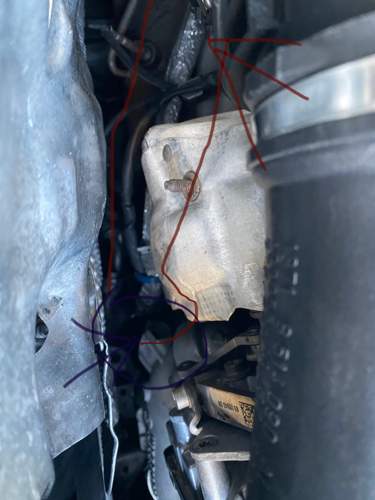 Unter Oeleinfuellstutzen.jpg