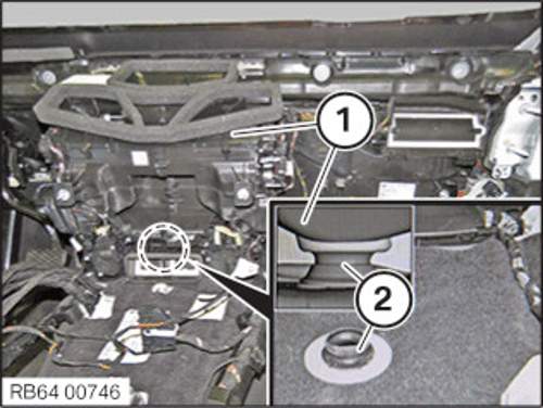 Bild 1 Stutzen Kondenswasserablauf