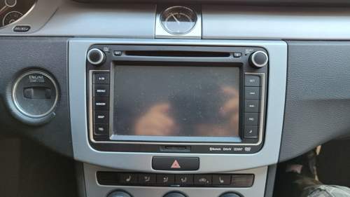 Clarion NX403ev-Radio