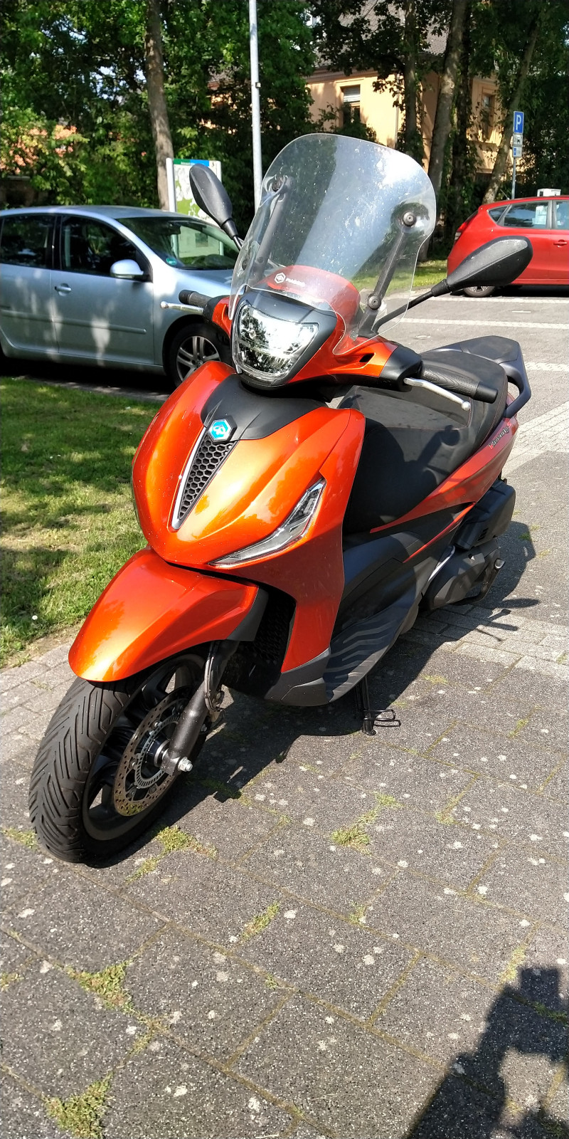 Erfahrungen Piaggio Beverly 400?