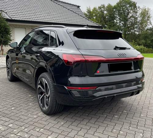 09c9984b-ac85-4d3b-bc94-e1ad8b2f69e2