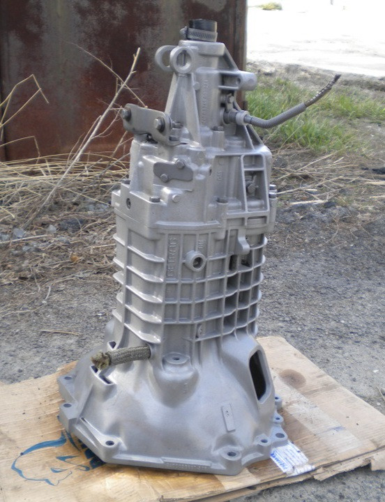 Manat B, 1.9 l GTE (12/1975): Umbau 4-Gang-Getriebe auf Getrag 240 5-Gang