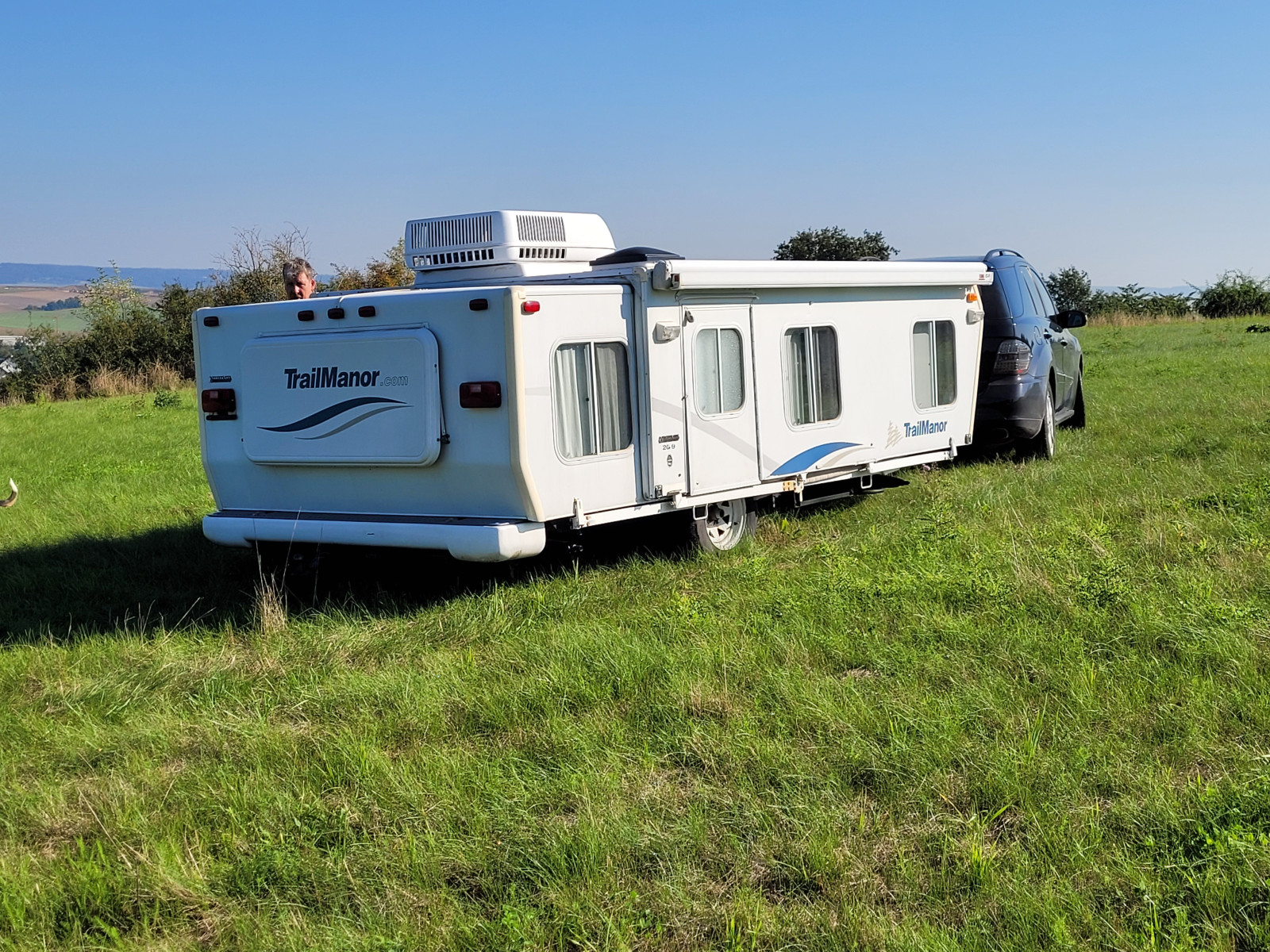 Trail Manor Pup Up Camper Wohnwagen angekommen