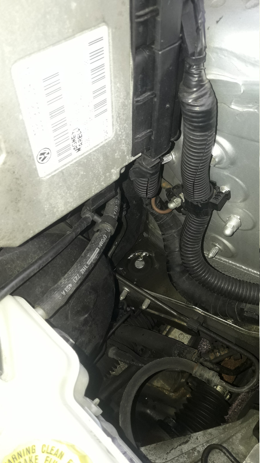 Wasserablauf im Bereich Windlauf/Schottwand