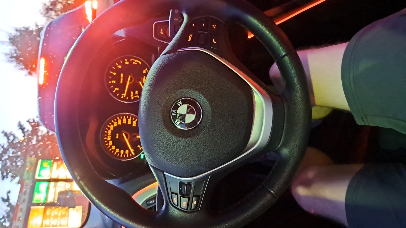 Verbindungskabel vom Lenkrad übernehmen?