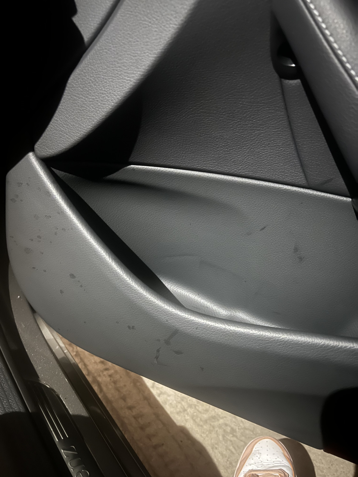 Flecken Innentür Mercedes + Holz Esche